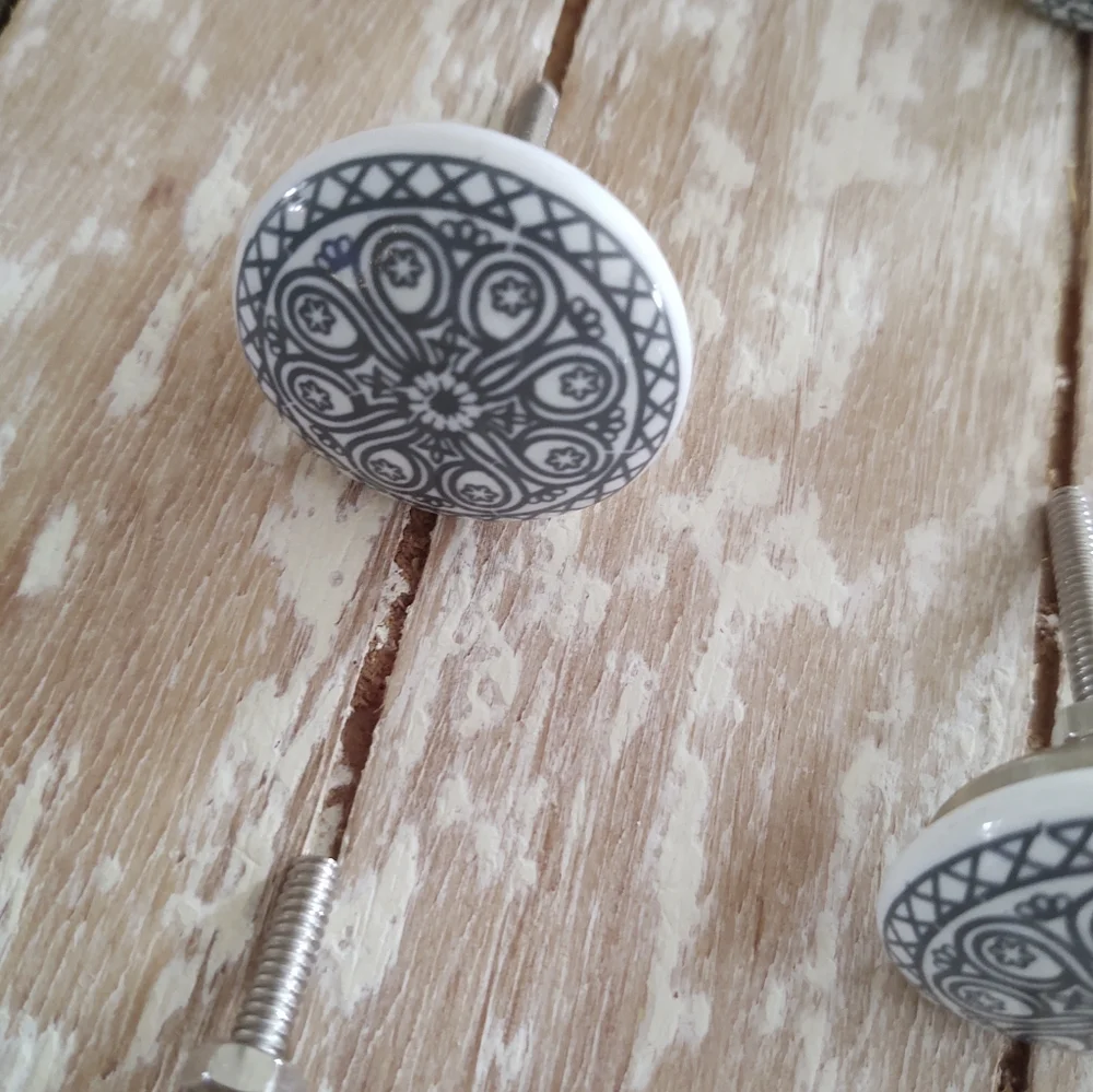 Mandala 🔘Knob Hardware Set ~ 11 Pc ~ Grey/Blue & White ⚪
